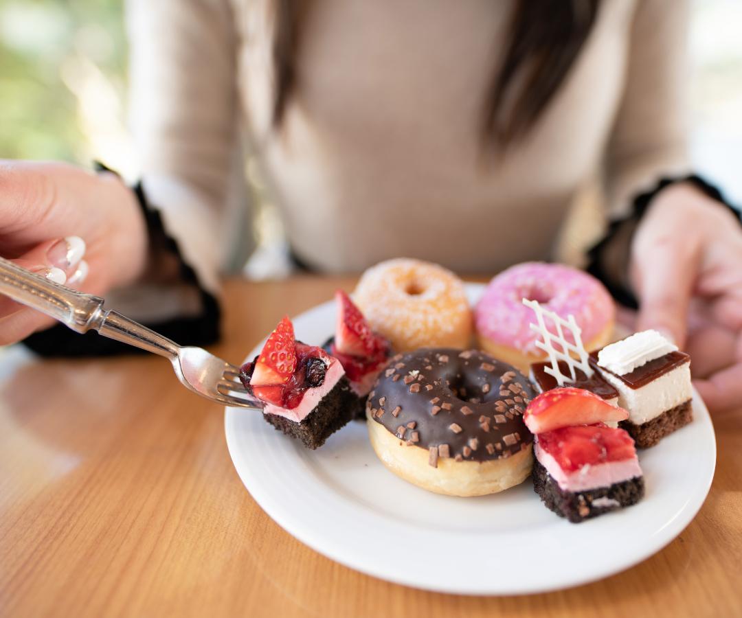 ¿SIENTES QUE NO PUEDES DEJAR DE COMER? | Dependencia de la comida